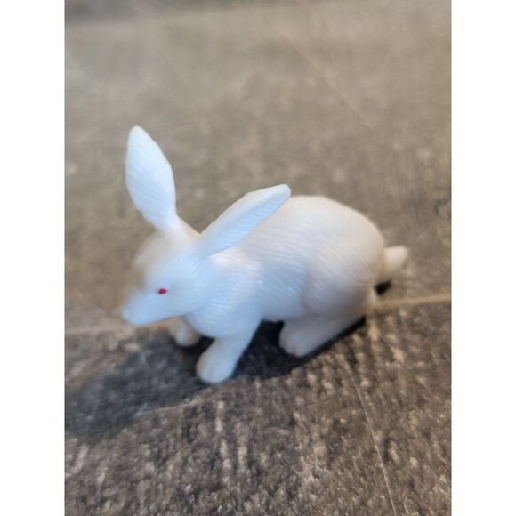 White bunny red eye toy figure zoo animal farm - Picture 1 of 4